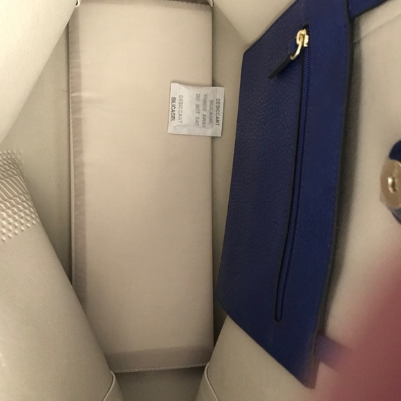 Estee Lauder Royal Blue Tote Bag - Picture 6 of 7